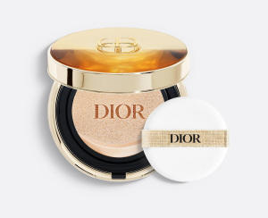 DIOR PRESTIGE LE CUSHION Exceptional Revitalizing Foundation 020 Light Beige